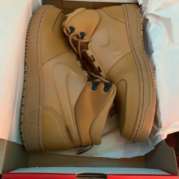 ⚠️⚠️NEW Nike sneakers mens 10.5⬇️⬇️ - Picture 7 of 8